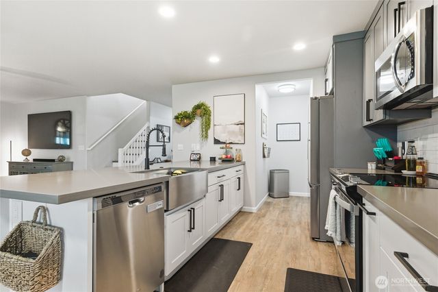 33229 43rd Place S, Federal Way, WA 98001
