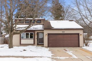 665 KRAMER Court, Batavia, IL 60510