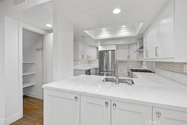 606 San Nicholas Court, Laguna Beach, CA 92651
