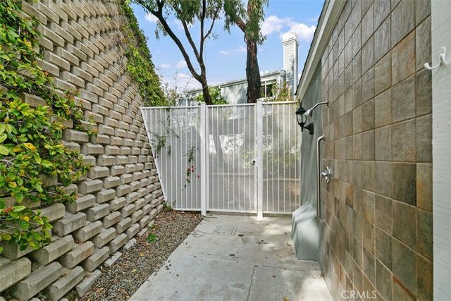 606 San Nicholas Court, Laguna Beach, CA 92651