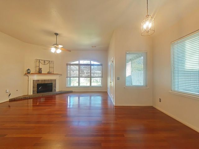 42 Tranquil Glade Place, The Woodlands, TX 77381