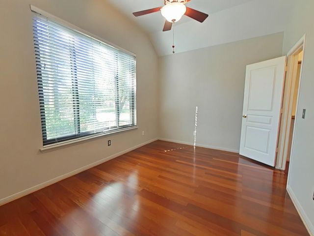 42 Tranquil Glade Place, The Woodlands, TX 77381