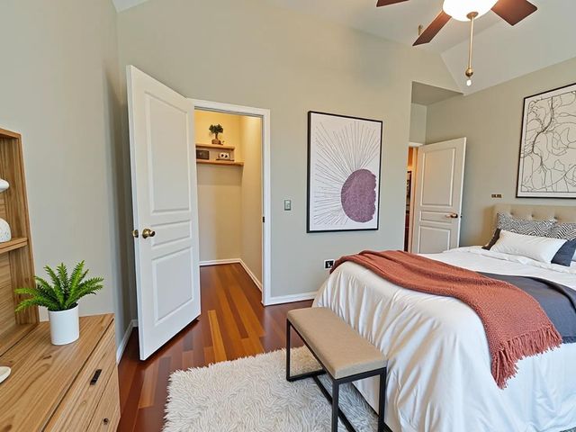 42 Tranquil Glade Place, The Woodlands, TX 77381