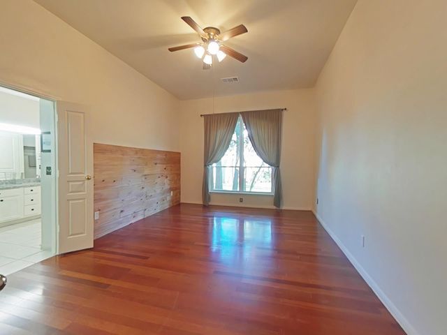 42 Tranquil Glade Place, The Woodlands, TX 77381