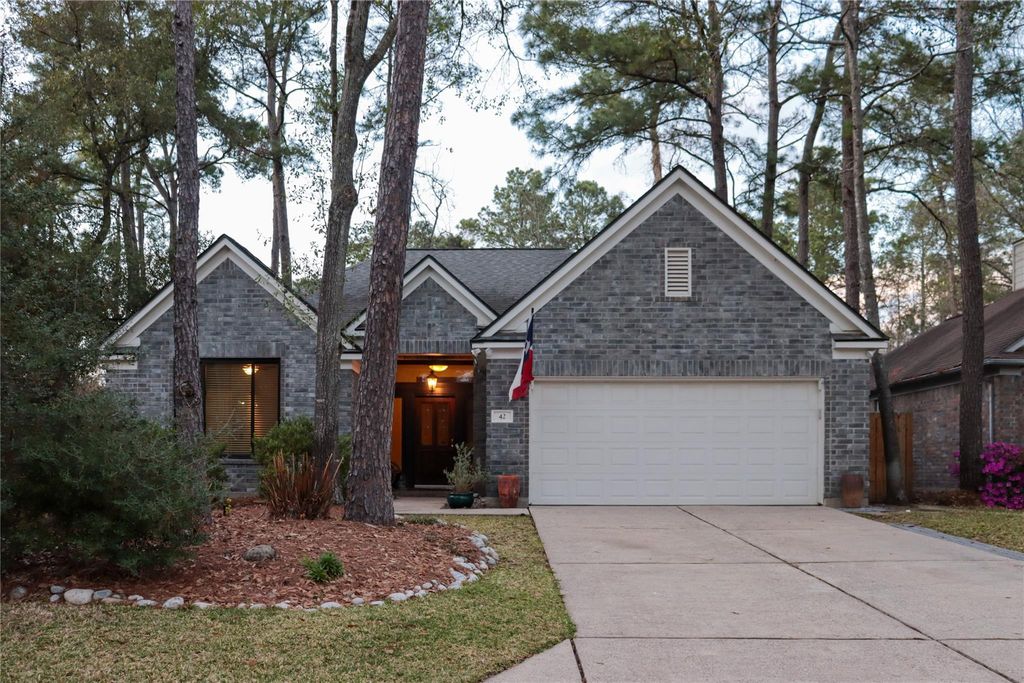 42 Tranquil Glade Place, The Woodlands, TX 77381