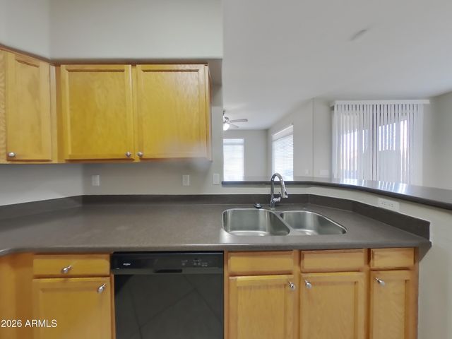 735 S BEDFORD Drive, Chandler, AZ 85225