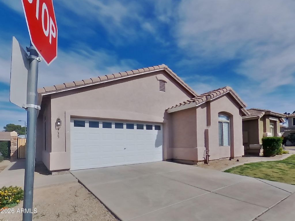 735 S BEDFORD Drive, Chandler, AZ 85225