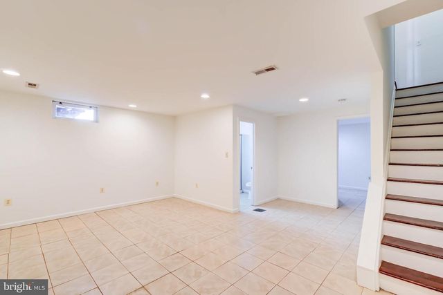 5353 CALL PL SE, Washington, DC 20019