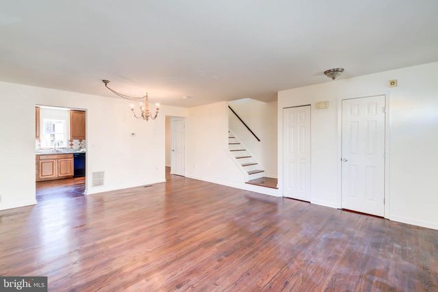 5353 CALL PL SE, Washington, DC 20019