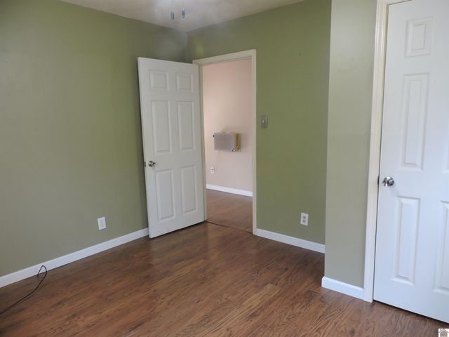 205 E 15th St, Benton, KY 42025