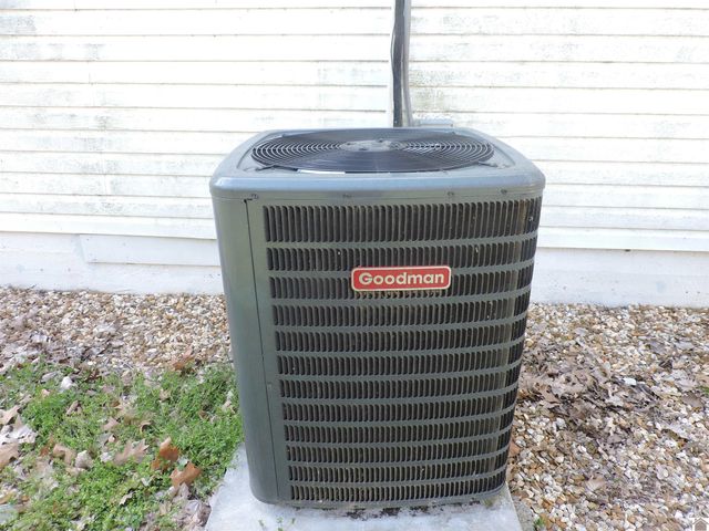 205 E 15th St, Benton, KY 42025