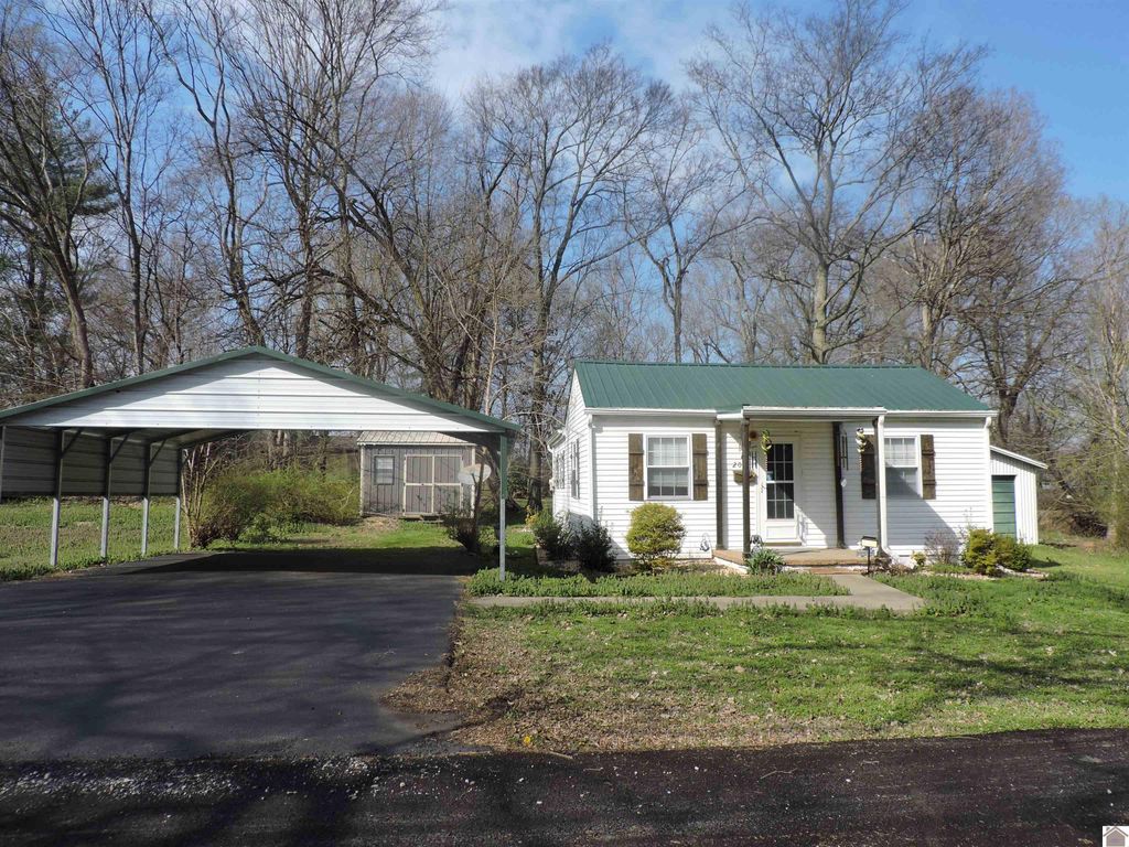 205 E 15th St, Benton, KY 42025