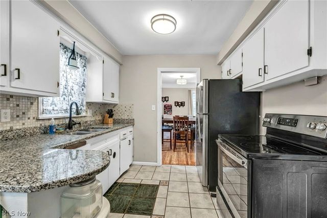 16908 Throckley Avenue, Cleveland, OH 44128