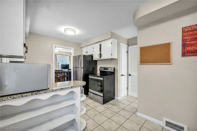 16908 Throckley Avenue, Cleveland, OH 44128