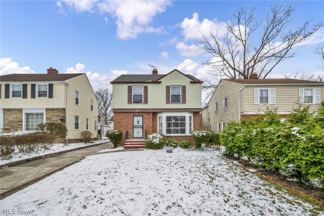 16908 Throckley Avenue, Cleveland, OH 44128