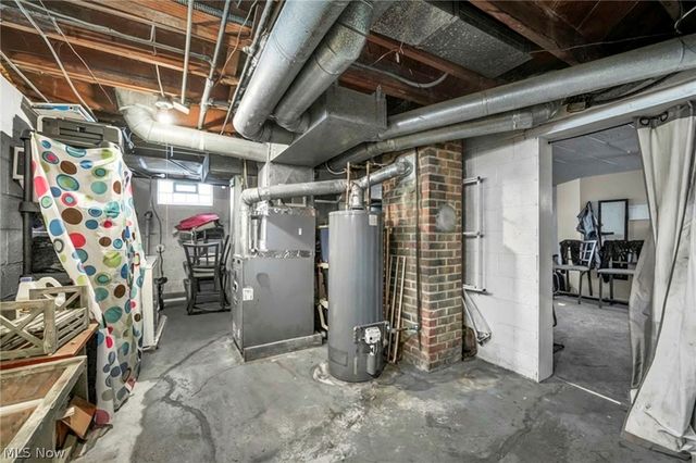 16908 Throckley Avenue, Cleveland, OH 44128