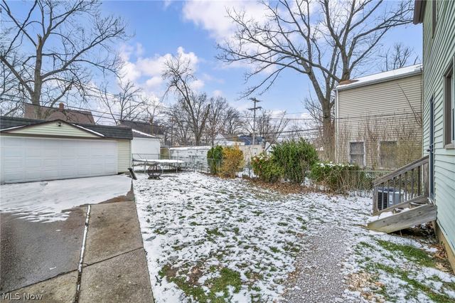 16908 Throckley Avenue, Cleveland, OH 44128