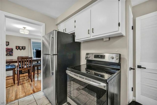 16908 Throckley Avenue, Cleveland, OH 44128