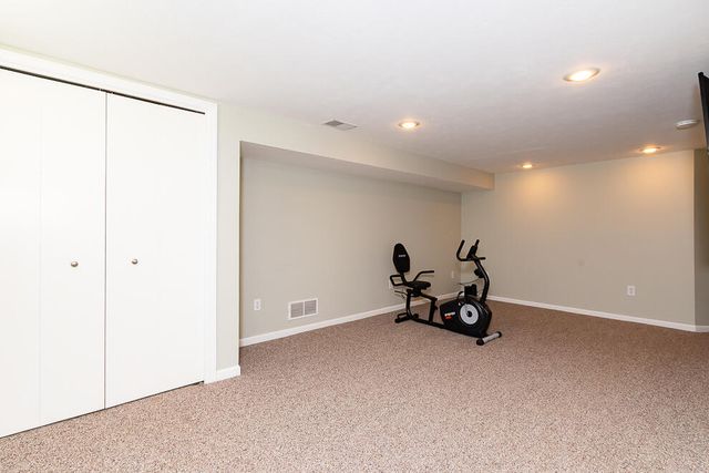 310 Oakhurst Avenue, Kalamazoo City, MI 49001