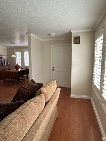 254 W MEADOW LN, Centerville, UT 84014