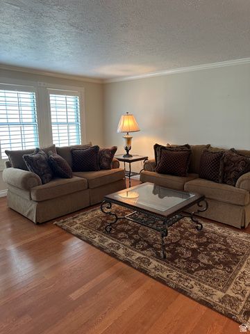 254 W MEADOW LN, Centerville, UT 84014