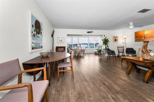 5925 SHORE BOULEVARD S 409, Gulfport, FL 33707