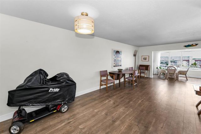 5925 SHORE BOULEVARD S 409, Gulfport, FL 33707