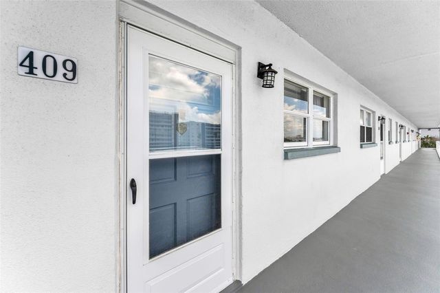 5925 SHORE BOULEVARD S 409, Gulfport, FL 33707