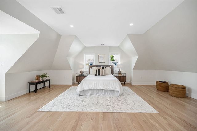 13 Chestnut Street 1, Wakefield, MA 01880