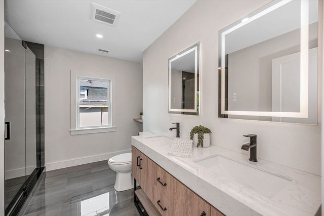 13 Chestnut Street 1, Wakefield, MA 01880