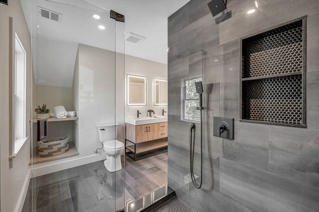 13 Chestnut Street 1, Wakefield, MA 01880