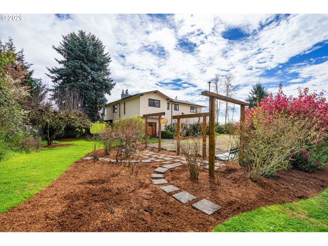14830 Nw GILLIHAN Rd, Portland, OR 97231