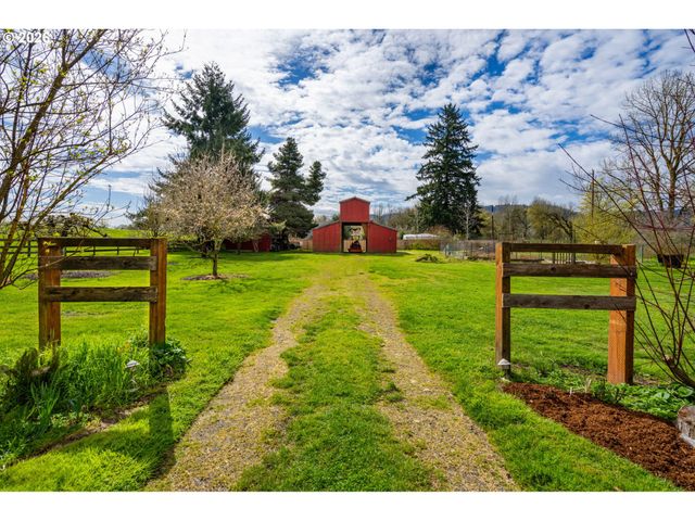 14830 Nw GILLIHAN Rd, Portland, OR 97231