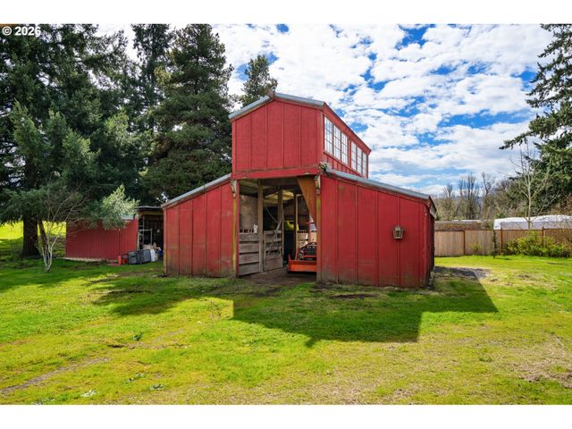 14830 Nw GILLIHAN Rd, Portland, OR 97231