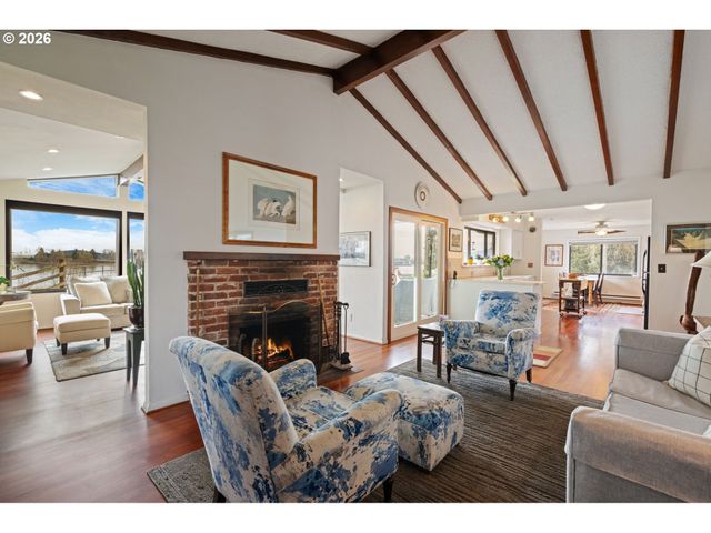 14830 Nw GILLIHAN Rd, Portland, OR 97231