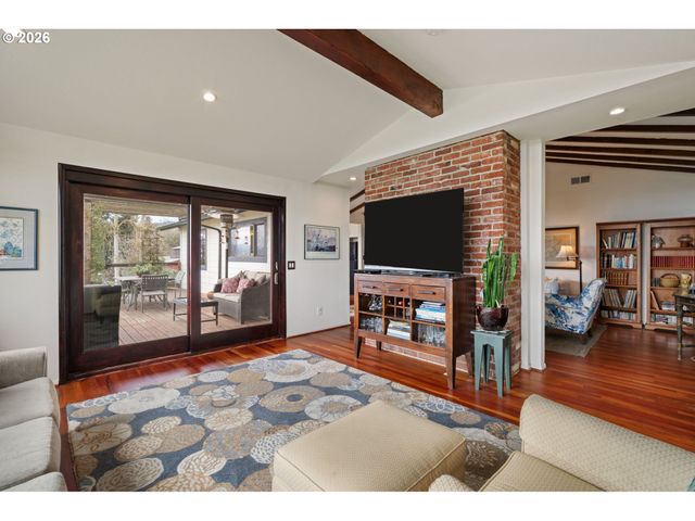 14830 Nw GILLIHAN Rd, Portland, OR 97231