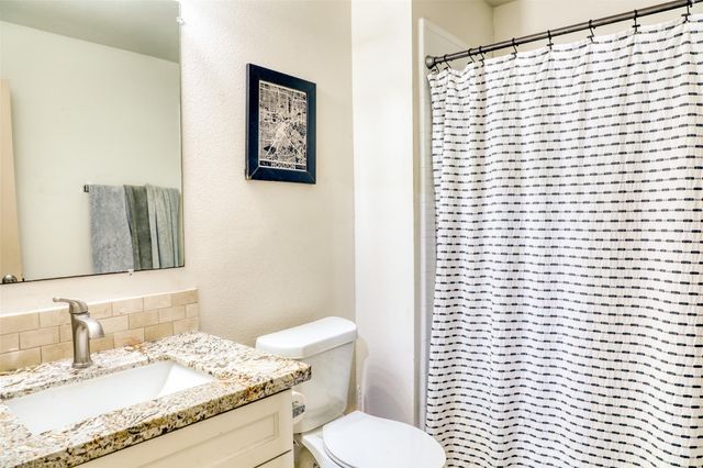 2115 Thistlerock Lane, Sugar Land, TX 77479