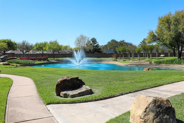 2115 Thistlerock Lane, Sugar Land, TX 77479