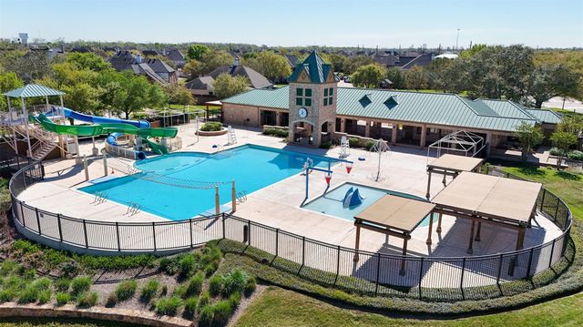 2115 Thistlerock Lane, Sugar Land, TX 77479