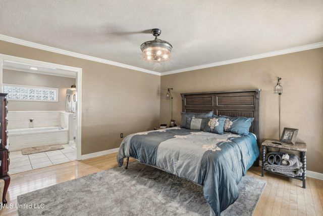 14 Summer Place Circle, Hattiesburg, MS 39402