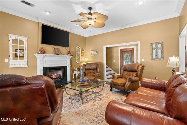 14 Summer Place Circle, Hattiesburg, MS 39402