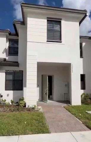 12909 SW 232nd Ln, Homestead, FL 33032