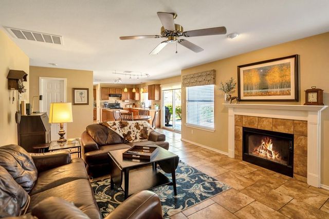 412 Derby LN, Georgetown, TX 78626