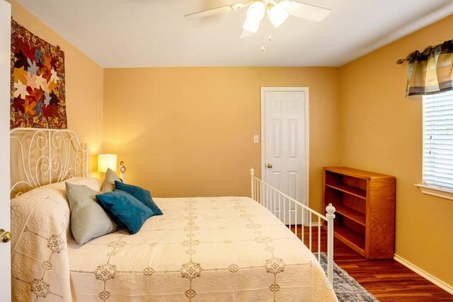 412 Derby LN, Georgetown, TX 78626