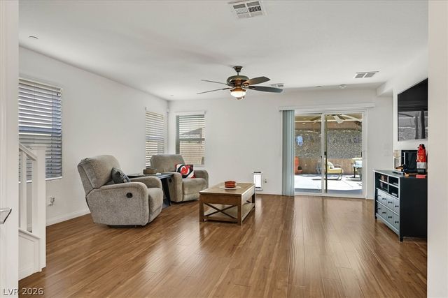 917 Carson Bluff Avenue, Henderson, NV 89012