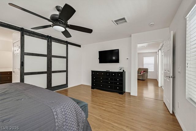 917 Carson Bluff Avenue, Henderson, NV 89012