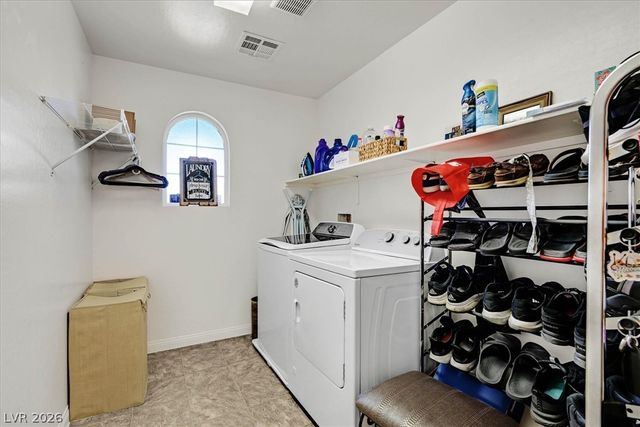 917 Carson Bluff Avenue, Henderson, NV 89012