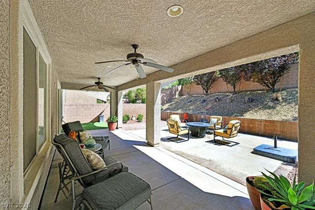 917 Carson Bluff Avenue, Henderson, NV 89012