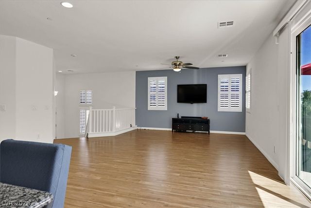 917 Carson Bluff Avenue, Henderson, NV 89012