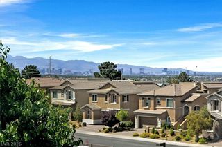 917 Carson Bluff Avenue, Henderson, NV 89012